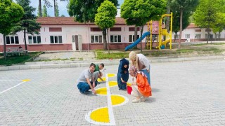 Hisarcık Atatürk İlkokulu bahçesi renklendi