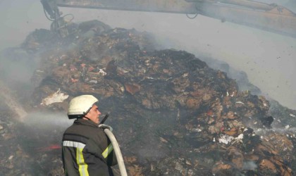 Hurdalıkta çıkan yangın korkuttu