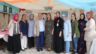 İlkadımda el emeği göz nuru ürünler görücüye çıktı