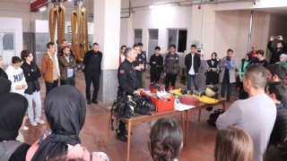 İtfaiyeden gençlere yönelik eğitimler sürüyor