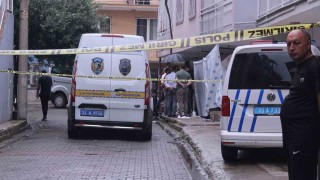 İzmirde 4 kişiyi öldürüp cesetleri parçalayarak derin dondurucuda saklayan zanlı yakalandı