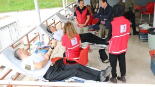 Jandarma vatandaş el ele kan bağış kampanyası düzenlendi