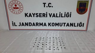 Kaçak kazıdan elde ettiği tarihi eserleri satarken yakalandı