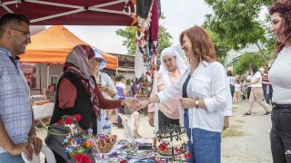 Kadınlar, Mersin Büyükşehirin destekleriyle üretmeye devam ediyor