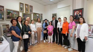 Kadınların el emekleri görücüye çıktı