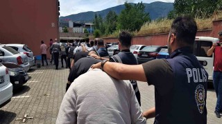 Karabükte hırsızlık şüphelisi 10 kişi adliyeye sevk edildi