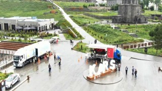 Kars Jandarmadan simülatörlü emniyet kemeri eğitimi