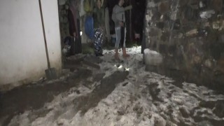 Karsta bir köyü sel vurdu, 10 ev selden zarar gördü