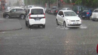 Karsta yağmurlu günler devam ediyor