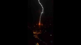 Kdz. Ereğlide şimşekler geceyi aydınlattı