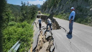 Keltepe Kayak Merkezinin yolu heyelan sonrası kapandı