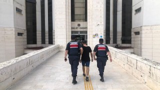 Kesinleşmiş hapis cezası bulunan iki kişi yakalanarak cezaevine gönderildi