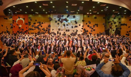 KMÜde mezuniyet sevinci devam ediyor