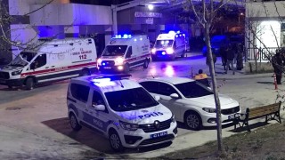 Konyada silahlı kavga: 8i polis 12 kişi yaralandı