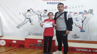 Körfezli Leylanur karate şampiyonasında Türkiye üçüncüsü oldu