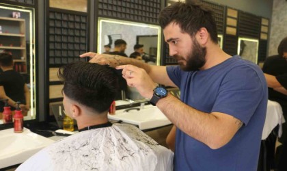 Kuaförler yoğunluktan dolayı sıra sistemine geçti