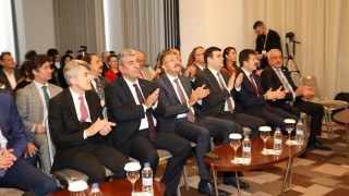 Kütahyada Hisarlı Ahmet Sempozyumu