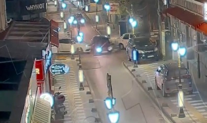 Kütahyada meydana gelen iki ayrı trafik kazası kameraya yansıdı