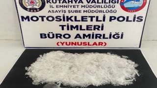 Kütahyada Yunus Timlerince 2 kişinin üzerinde uyuşturucu madde ele geçirildi