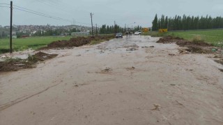 Kuvvetli yağış tarım arazilerinde hasara neden oldu