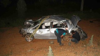 Lastiği patlayan otomobil takla attı: 5 yaralı