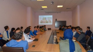 Lise öğrencileri, Bilgi İşlem Daire Başkanlığını ziyaret etti