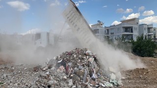 Mahalle sakinlerinin moloz ve çöp tepkisi