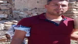 Manisada devrilen traktörün altında kalan sürücü öldü