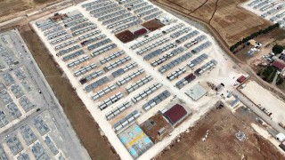 Mersin Büyükşehir Belediyesi Adıyamanda konteyner kentin yapımını tamamladı