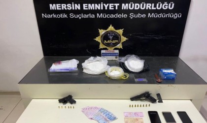 Mersinde 2 kilo 251 gram metamfetamin ele geçirildi: 4 gözaltı