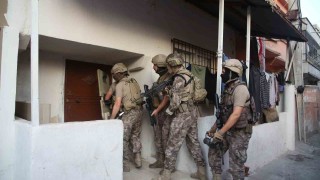 Mersinde uyuşturucu satıcılarına şafak operasyonu: 31 gözaltı kararı