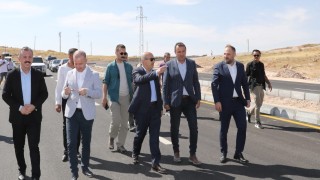 Midyat ilçe merkezinde sıcak asfalt çalışmaları tamamlandı