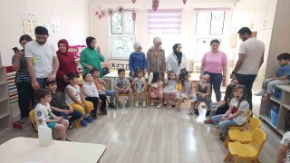 Minikler karne sevinci yaşadı