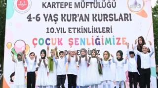 Minikler okudukları sure ve ilahilerle gönülleri fethetti