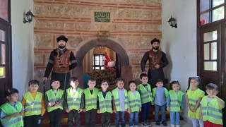 Minikler, Söğütün tarihi mekânlarını gezdi