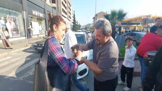 Motora sıkışan kedi için seferber oldular