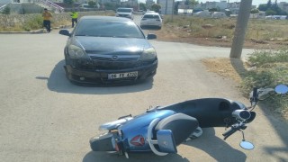 Motosiklet ile otomobil çarpıştı: 1 yaralı