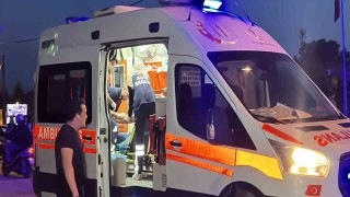 Motosiklet kanala uçtu: 2 yaralı