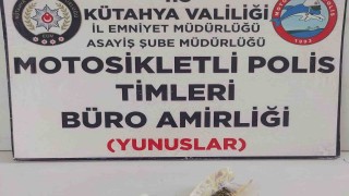 Motosikletli şahsın üzerinde uyuşturucu bulundu