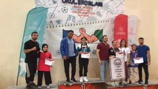 Muşlu demir bilek sporcu çift kolda başarıya ulaştı