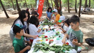 Öğrenciler, doğayı resmetti