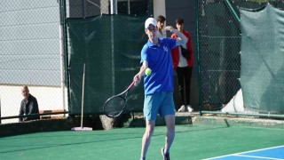 Okul Sporları Gençler Tenis Türkiye Birinciliği müsabakaları Manisada başladı