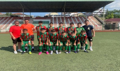 Osmaneli Belediyespor U-13 takımı 9-0 kazandı.