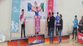 Özalpli öğrenci Türkiye üçüncüsü oldu