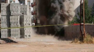 (Özel) İnşaat için kazı yapan işçiler havan mermisi buldu