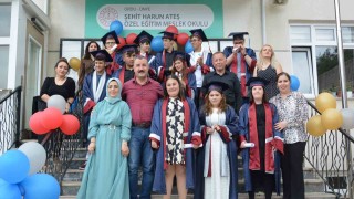 Özel öğrencilere coşkulu mezuniyet töreni