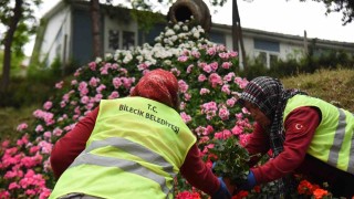 Park ve bahçelerde yapılan çalışmalarla Bileciki güzelleşiyor
