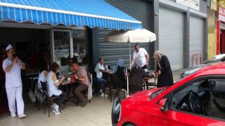 Pide ustası her pazar müşterilerine Türk Sanat Müziği konseri veriyor