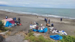 Plajı işgal eden çadır ve barakalar yıkıldı