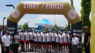 Postacılar şampiyon olmak için yürüdü